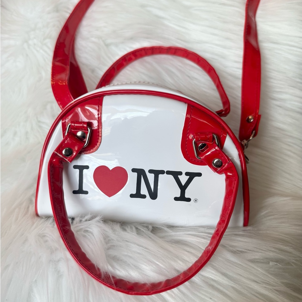 NWT I Love NY Mini Purse Bag - Picture 2 of 10